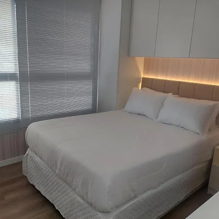 Apto Studio Area Central - Criancas Gratis - Colchao Com Massageador! Curitiba Exterior photo